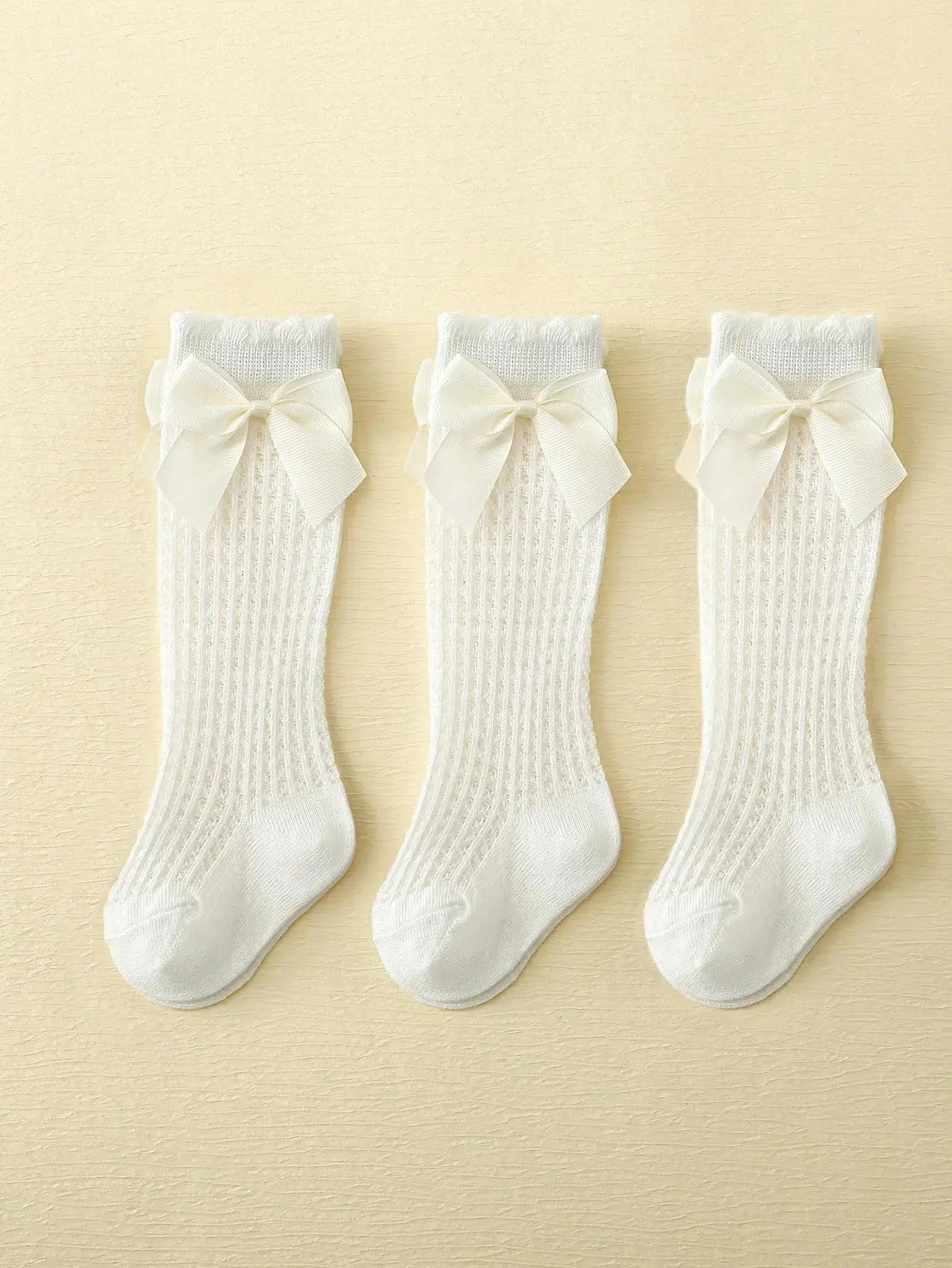 Fiyonklu File Kız Bebek Çorabı bedobee