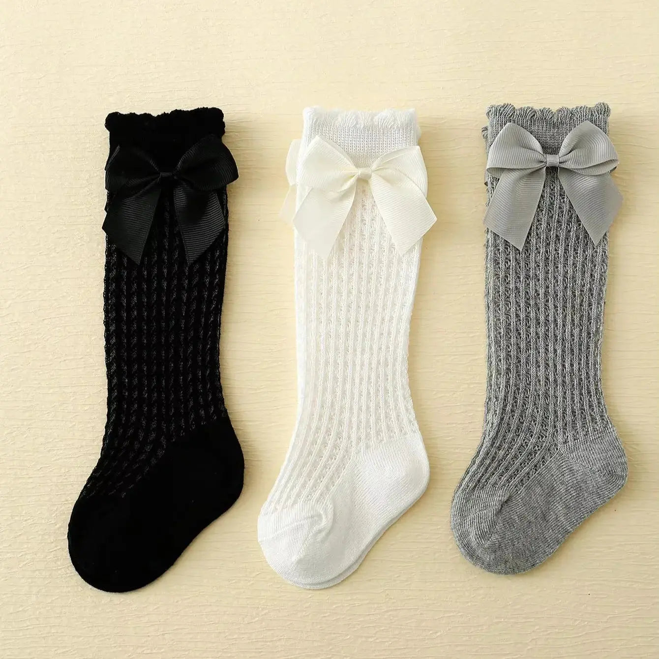 Fiyonklu File Kız Bebek Çorabı bedobee